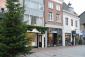 Fonteinplein 4: voormalige winkel van Lycops  geheel uitgepeld